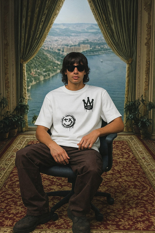 "Graffiti Royalty" Graphic Tee Limited Edition – SoulMuse